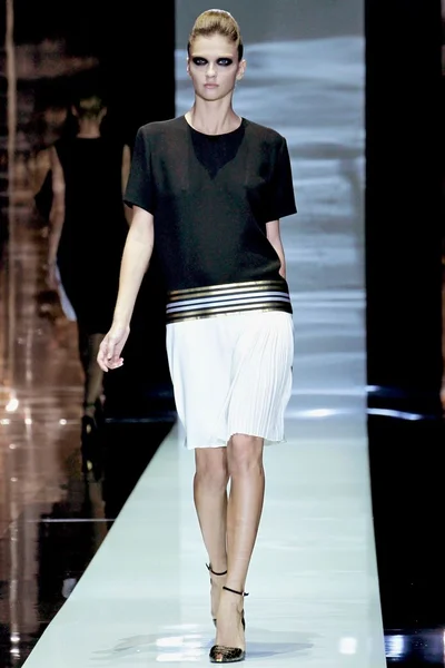 Look 9